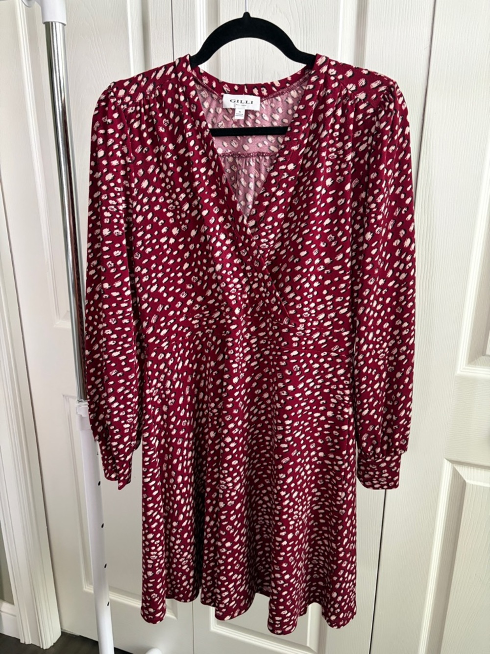 Gilli Maroon V-Neck Long Sleeve Printed Dress